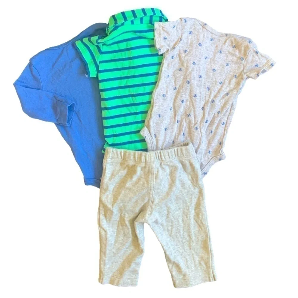 Carter’s Blue Gray Green Onesie Bundle Size 3 Months